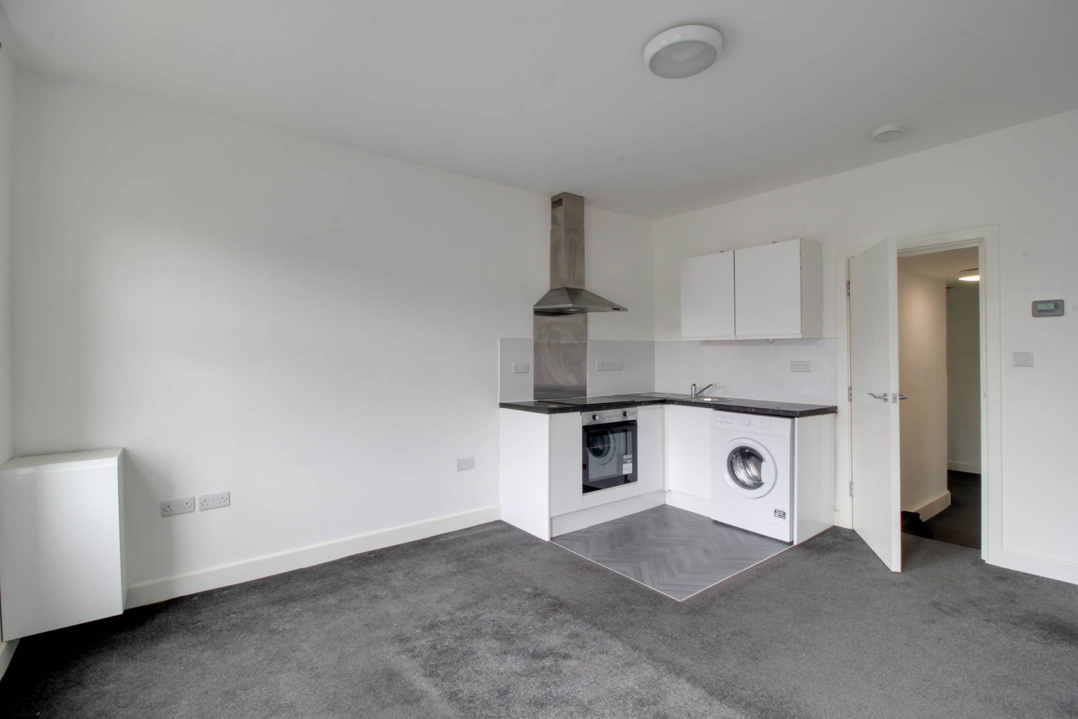 Flat Portland Road in Greater London