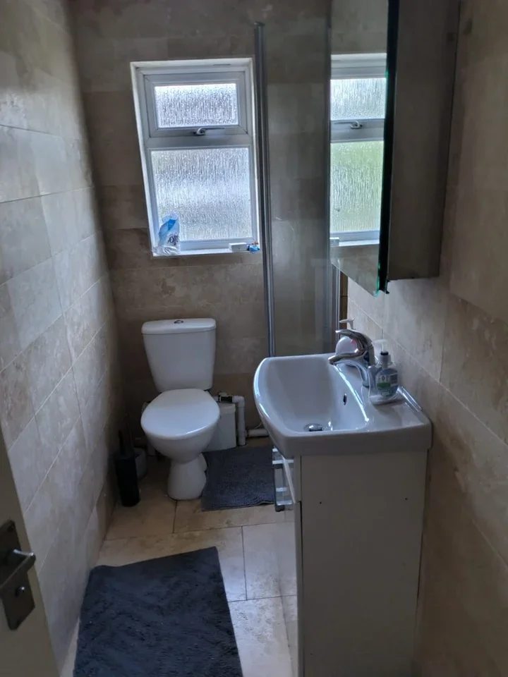 Room Crown Street in Borough of Runnymede