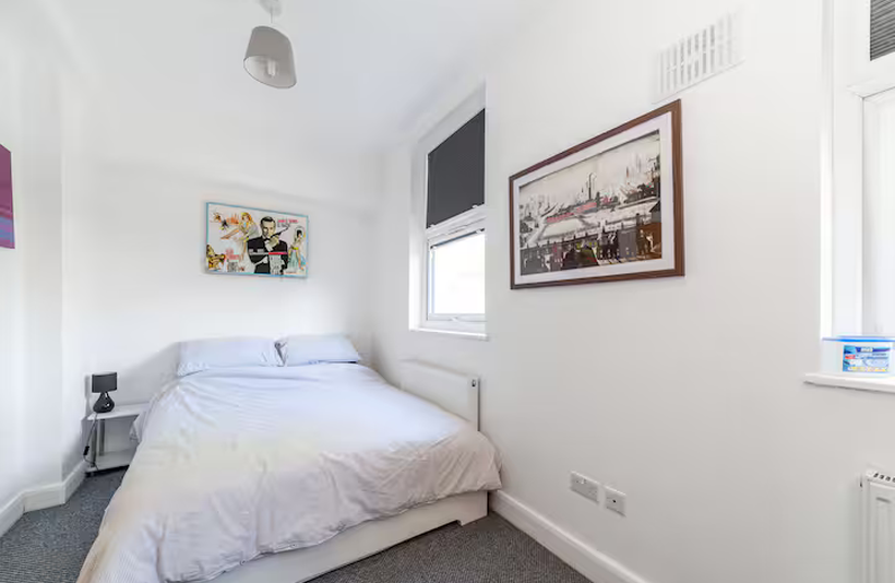 Flat Blackstock Road in Greater London
