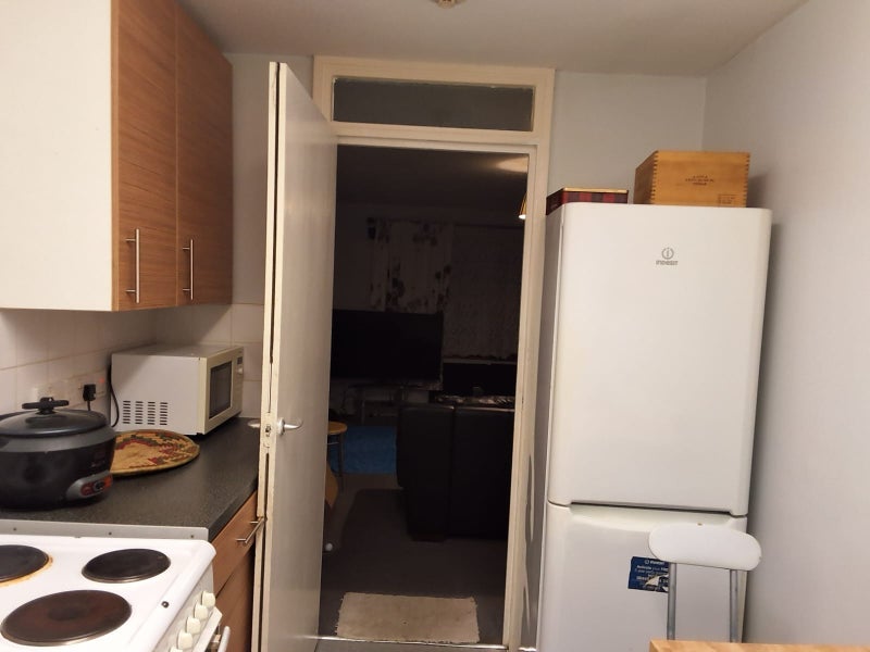Room Benwick Close in Greater London