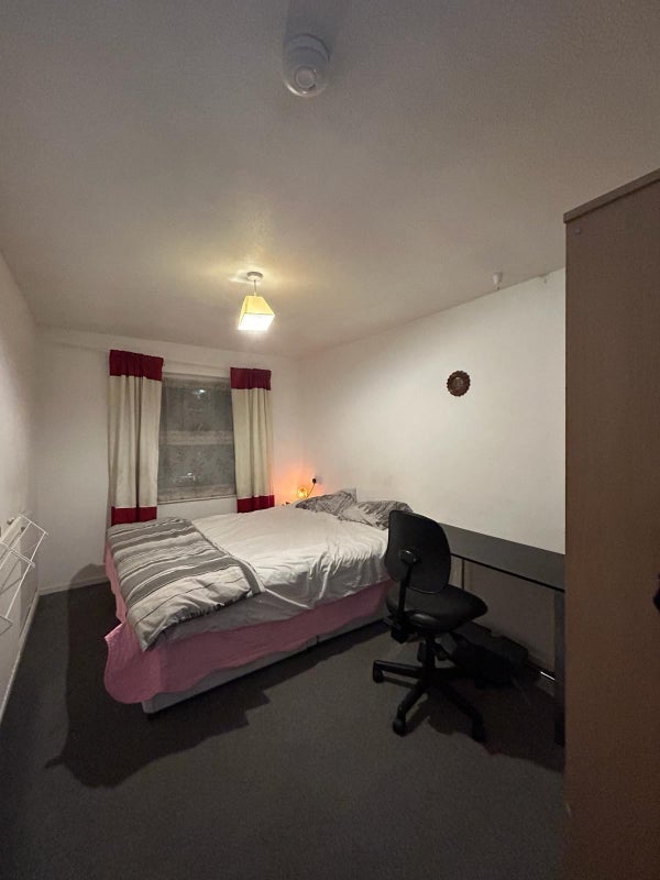 Room Benwick Close in Greater London