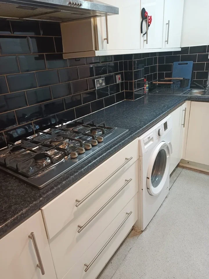 Room Eastern Avenue in Greater London