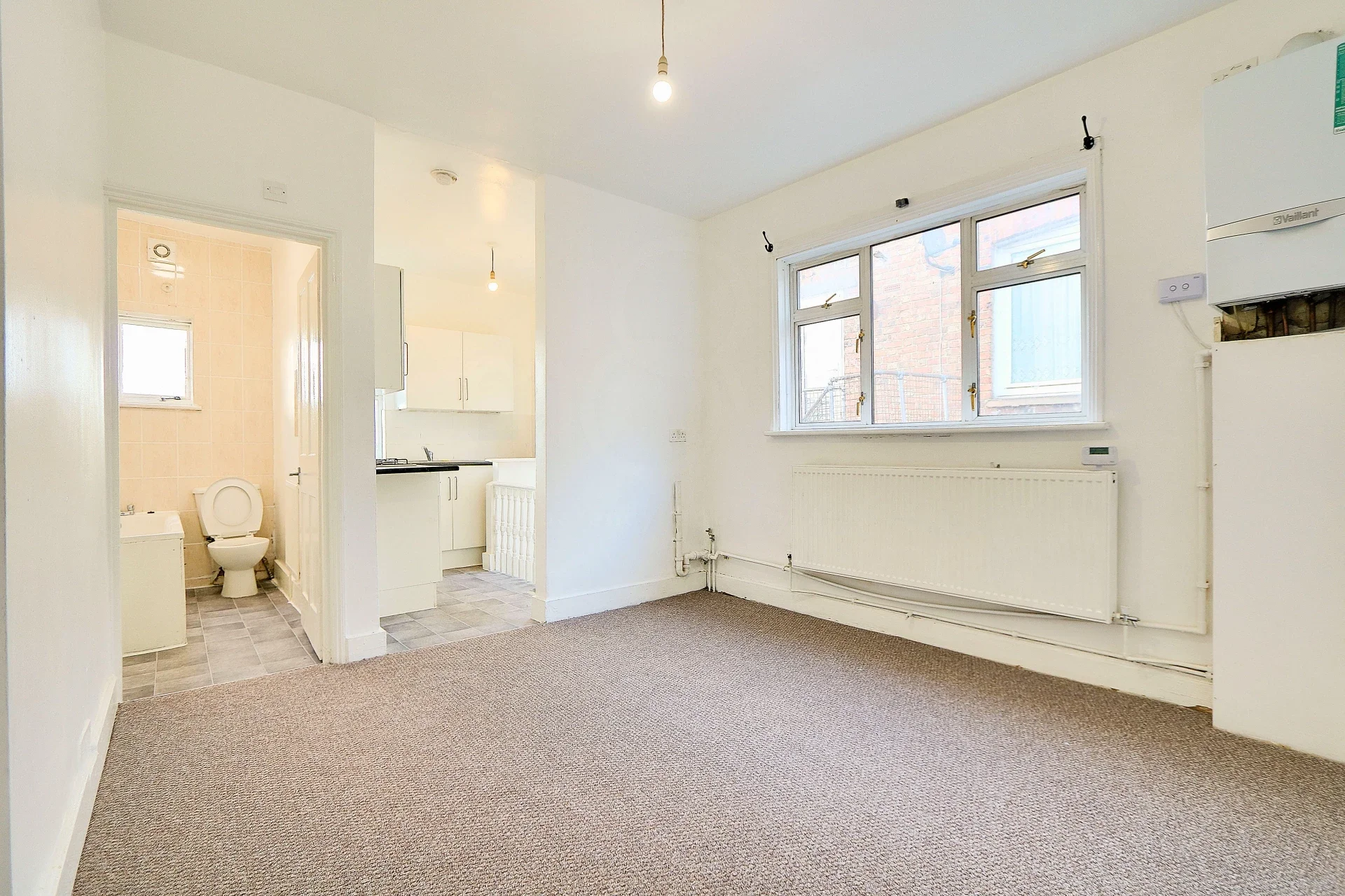 Flat Lenham Road in Greater London