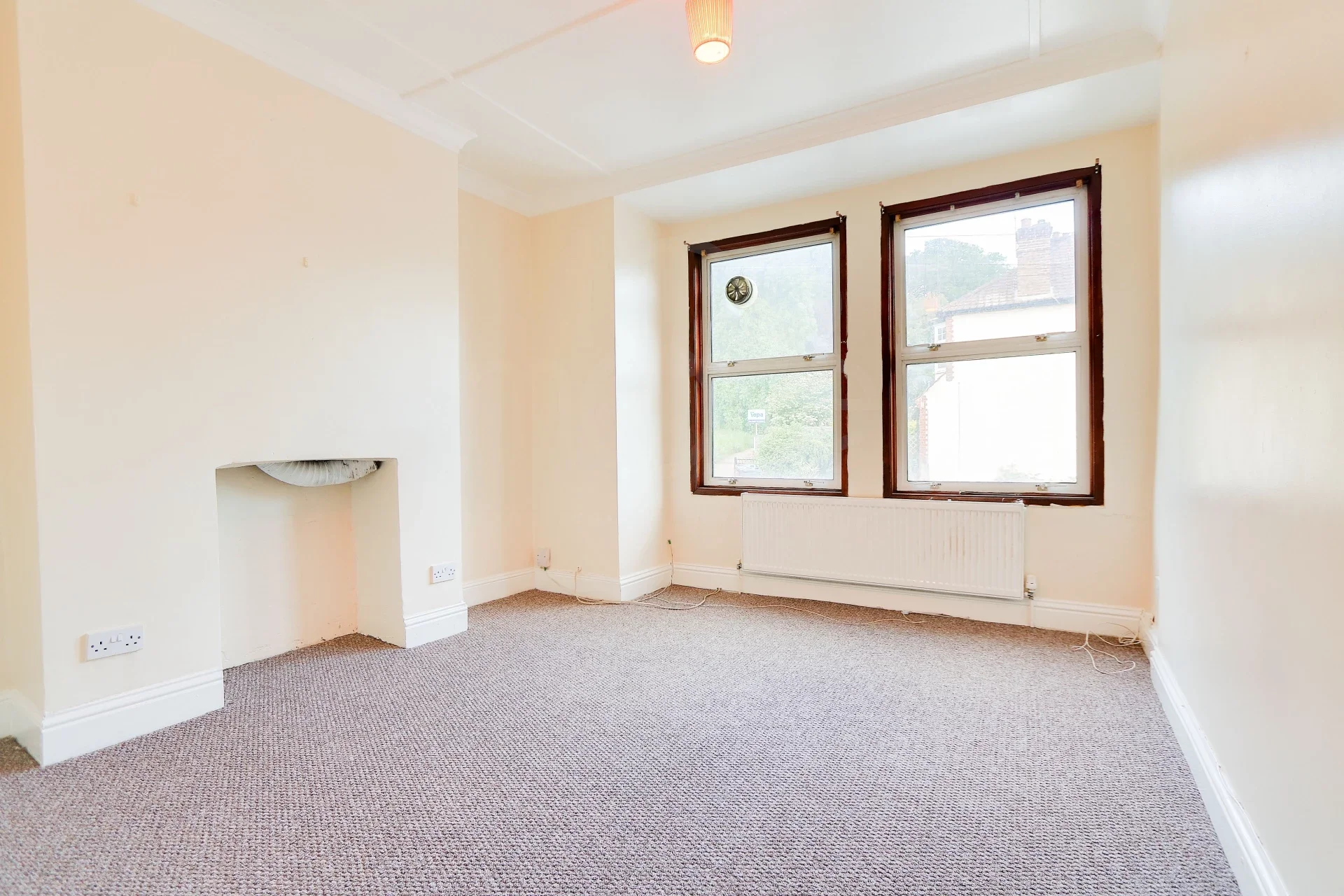 Flat Lenham Road in Greater London