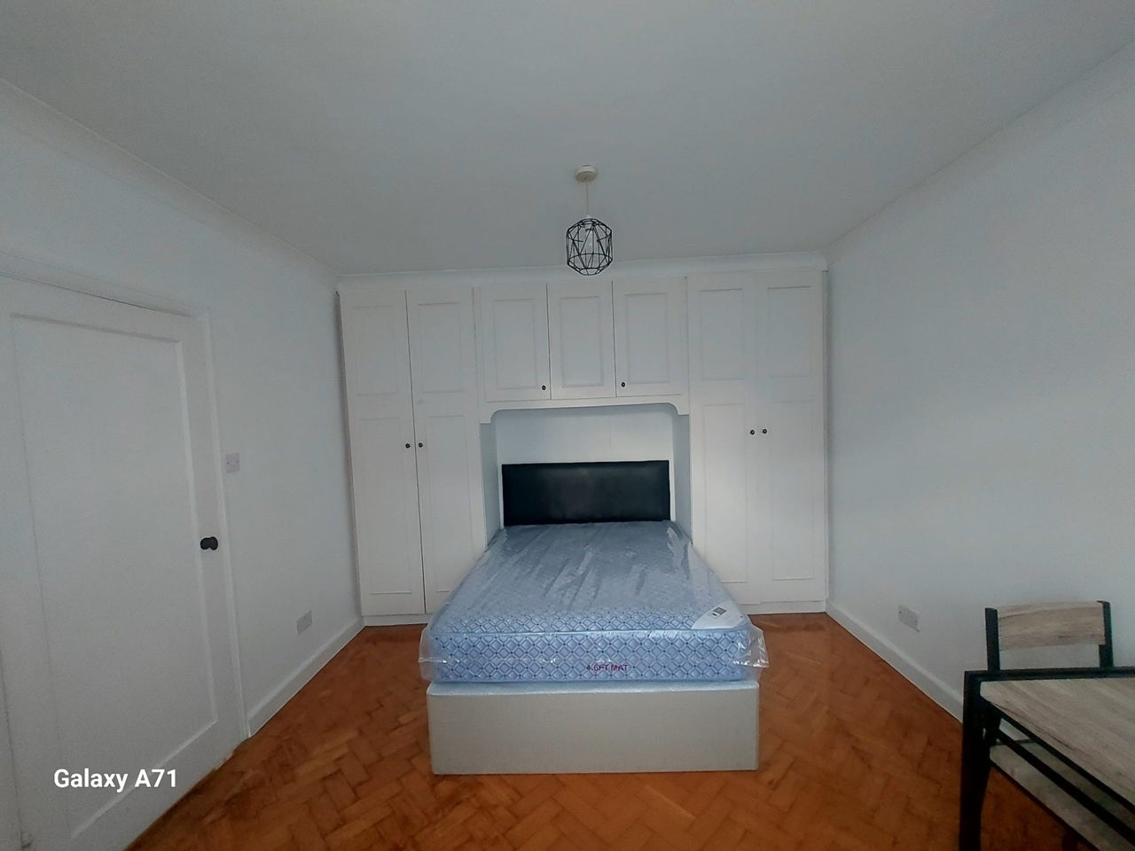 Room Warkworth Gardens in Greater London