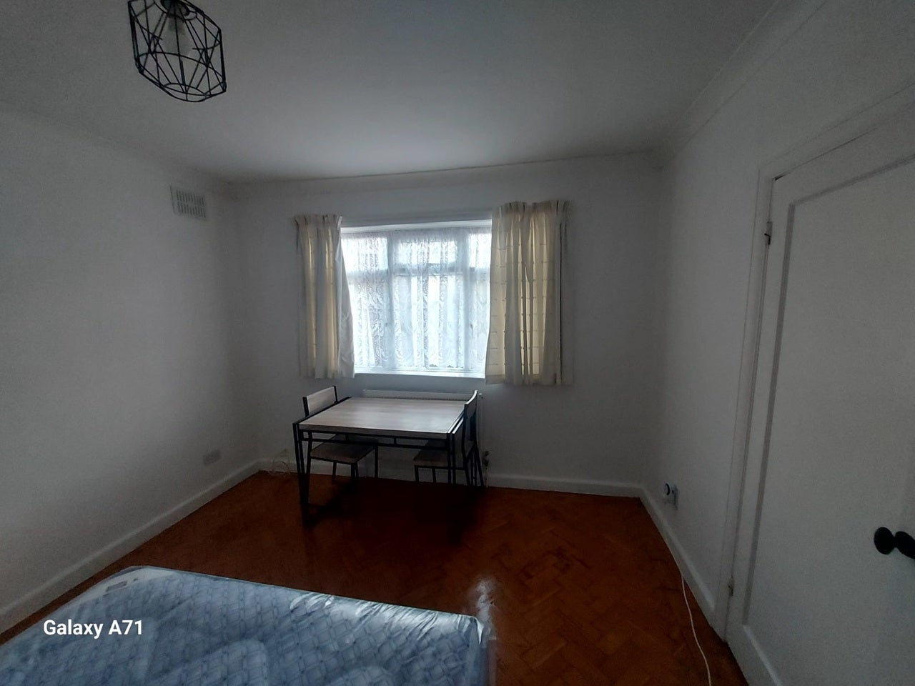 Room Warkworth Gardens in Greater London