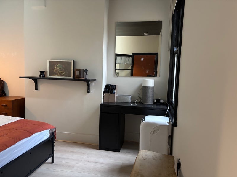 Room Ambergate Street in Greater London