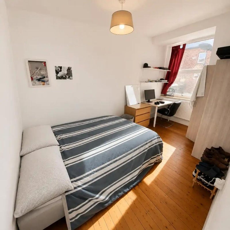 Room Cedar Grove in Manchester