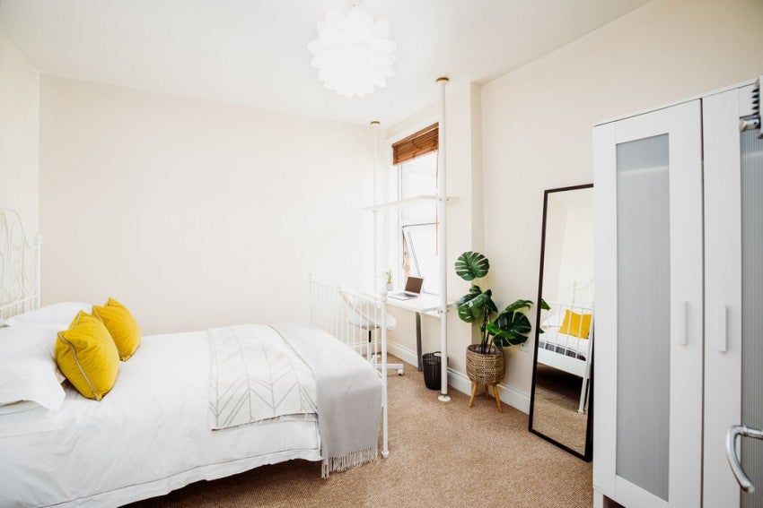 Flat Bramshott Road in Portsmouth