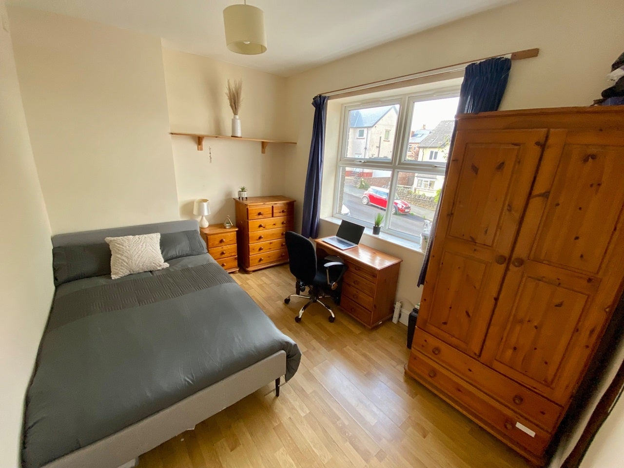 Room Arran Road in Sheffield