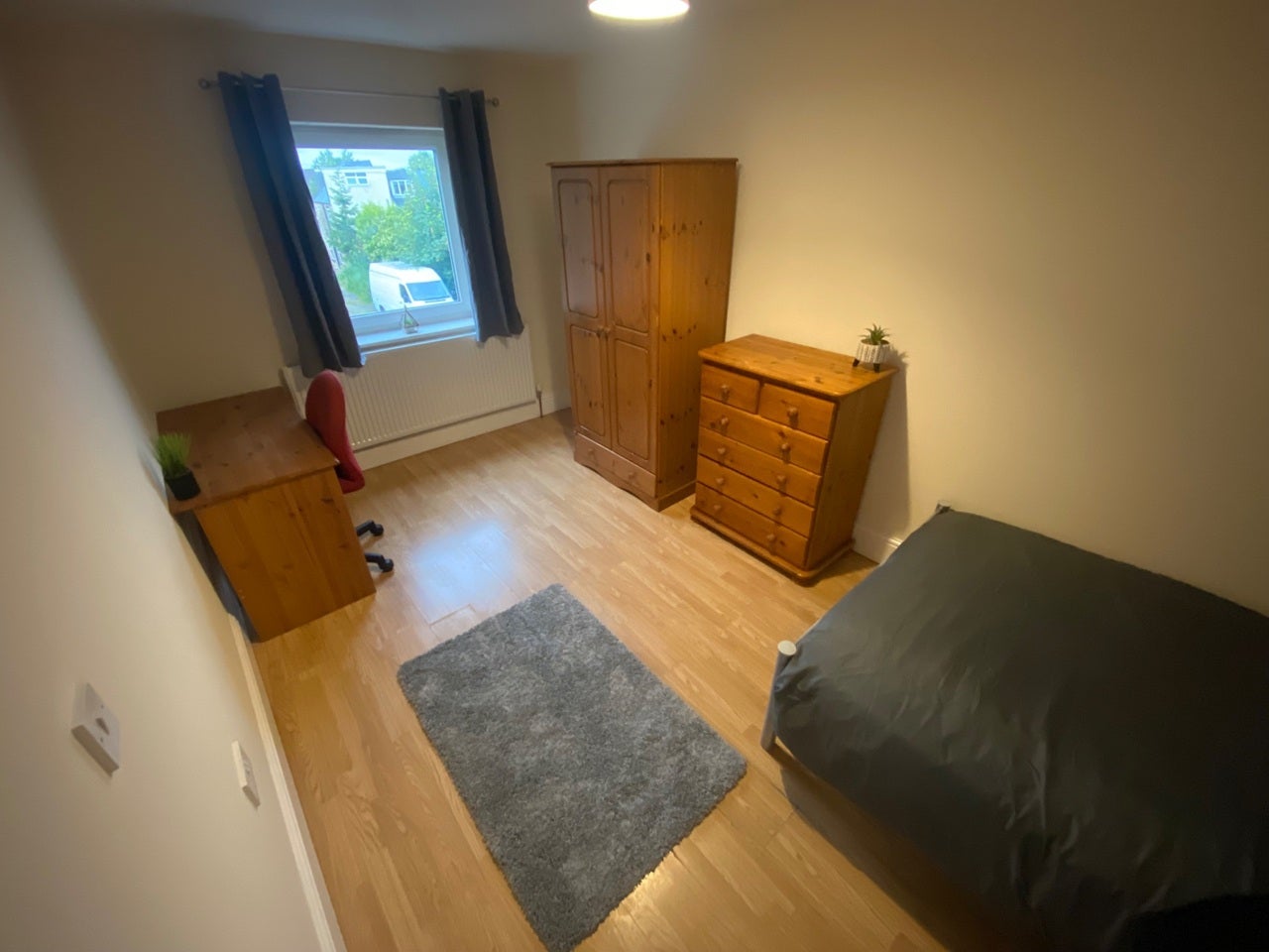 Room Arran Road in Sheffield