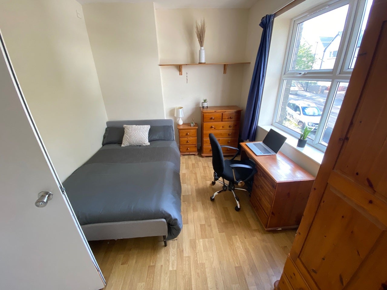 Room Arran Road in Sheffield
