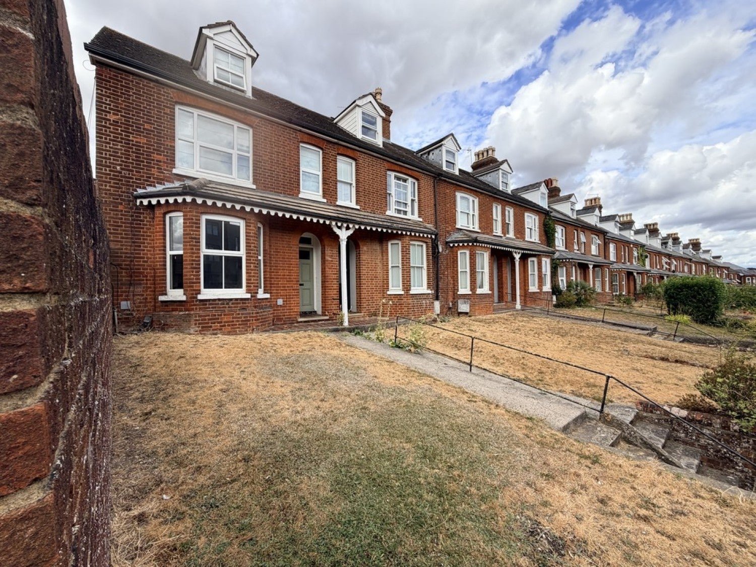 Flat Worting Road in Basingstoke and Deane