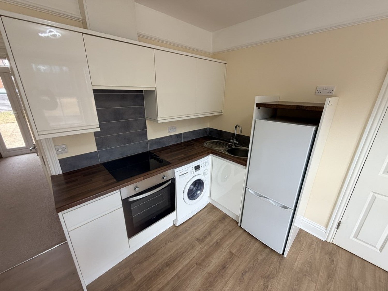 Flat Worting Road in Basingstoke and Deane