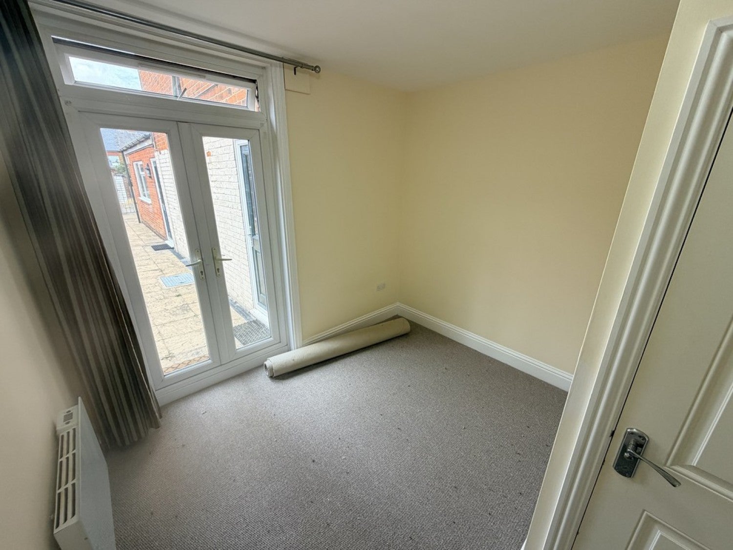Flat Worting Road in Basingstoke and Deane