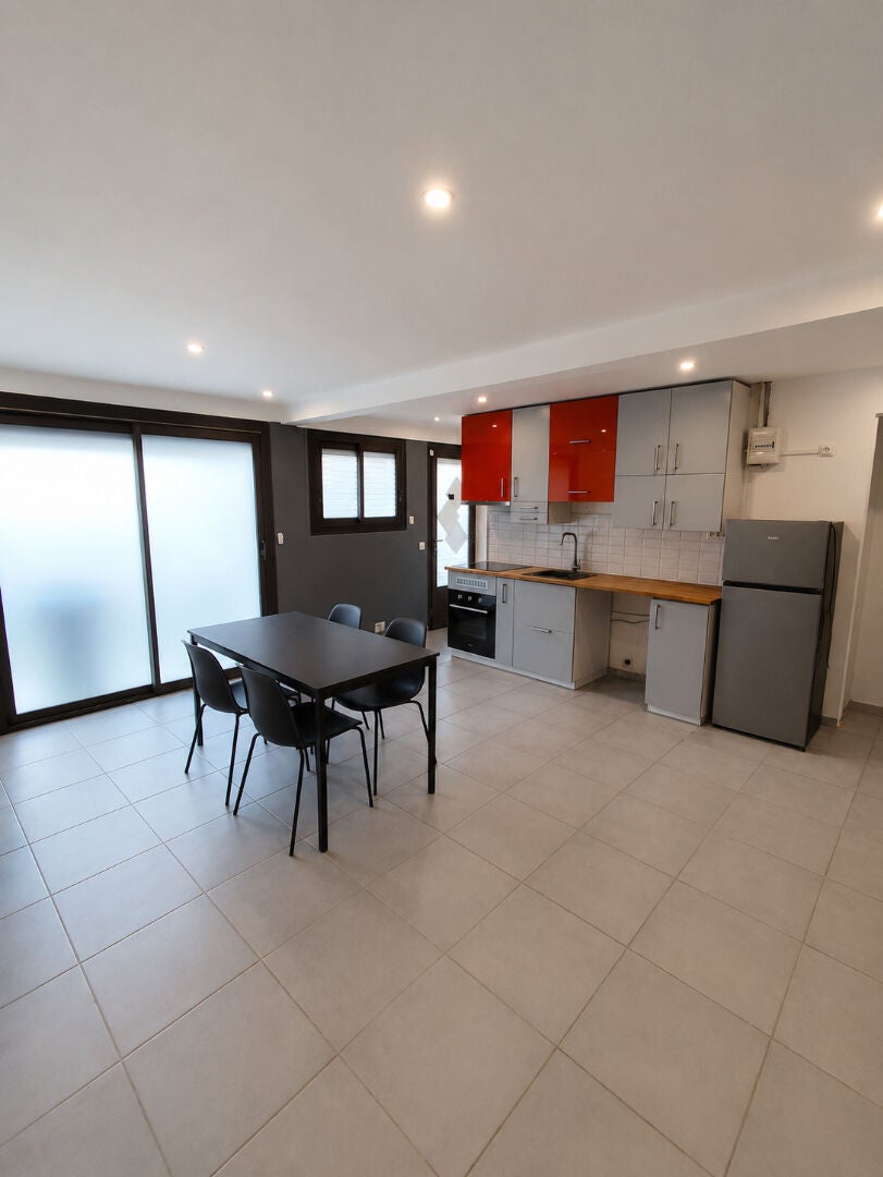 Maison Place Léon Cassé à Corbeil-Essonnes