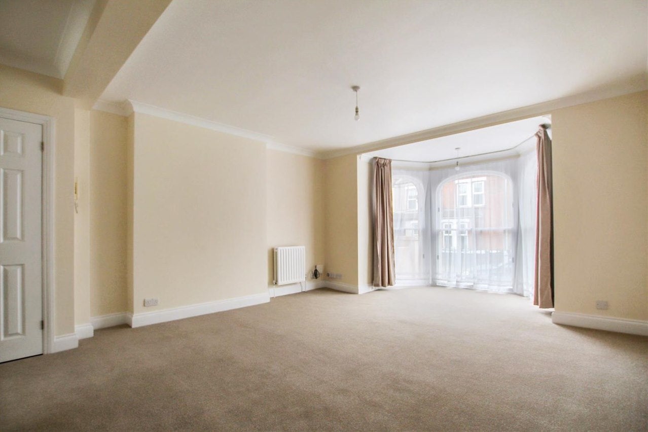 Flat North Cray Road in Greater London