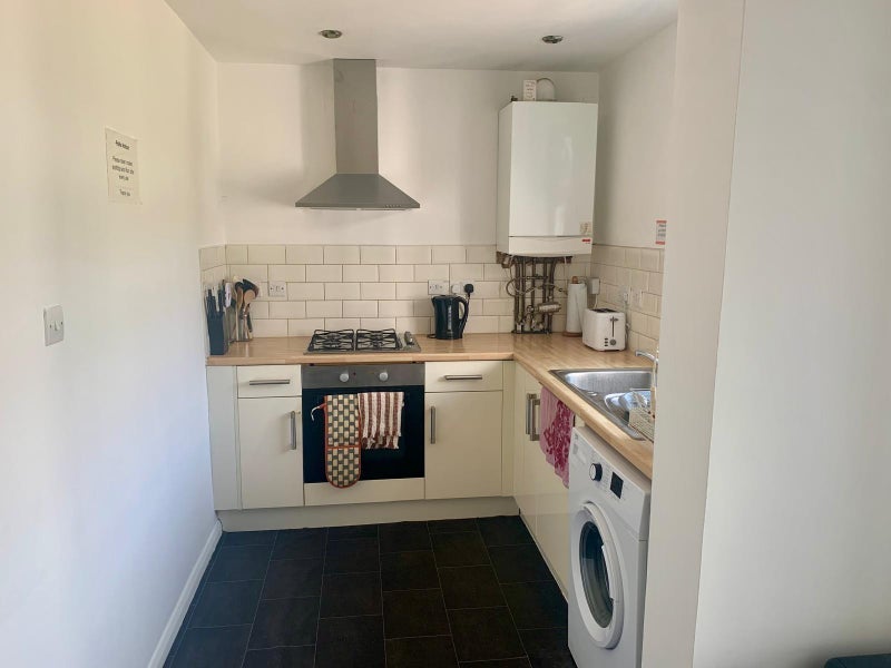 Room Pasteur Gardens in Greater London