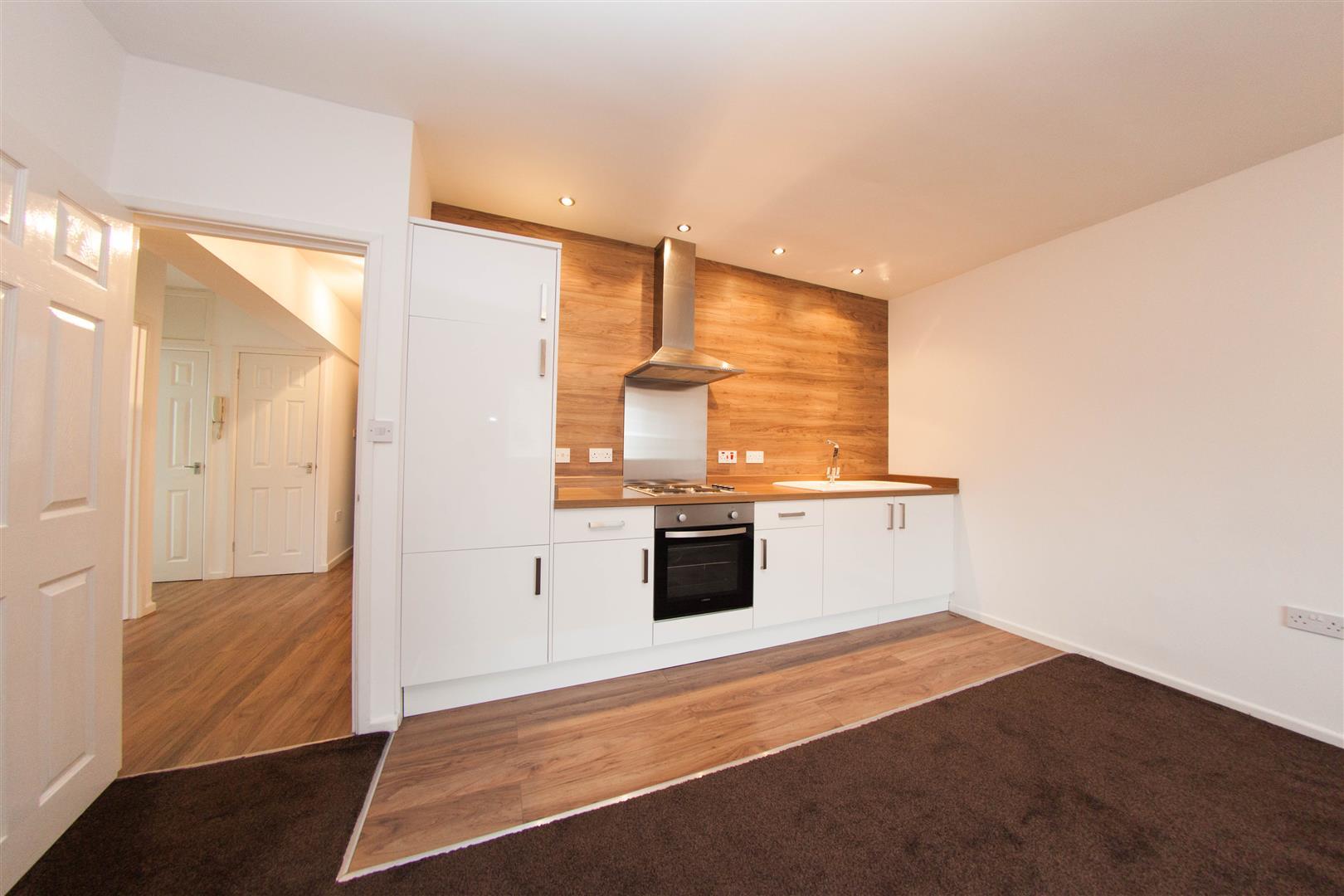Flat Bromyard Terrace in Worcester