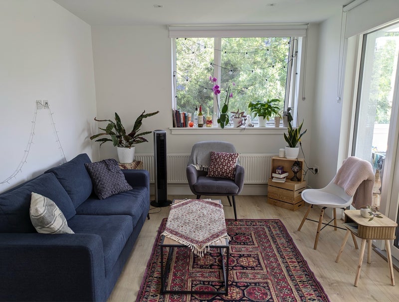 Room North End Road in Greater London