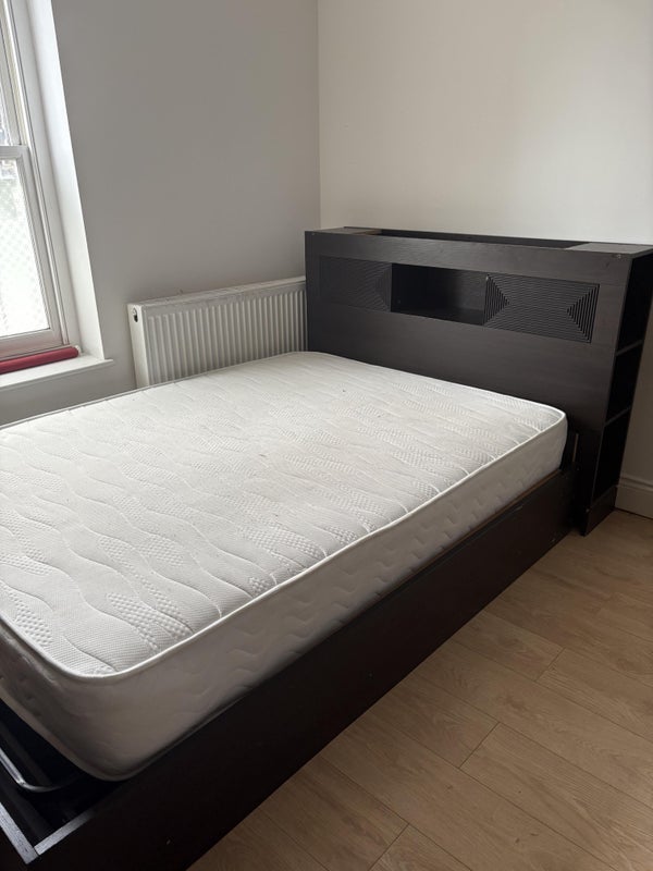 Room High Street in Greater London