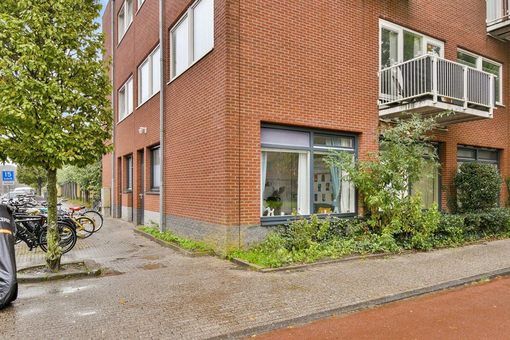 Studio te koop: Laan van Vlaanderen 141A-4, Amsterdam