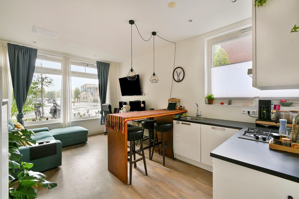 Studio te koop: Laan van Vlaanderen 141A-4, Amsterdam