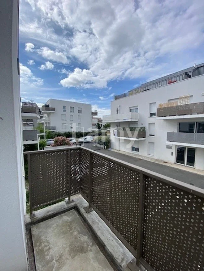 Flat Rue du Docteur Schweitzer in Villenave-d'Ornon