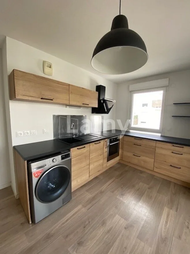 Flat Rue du Docteur Schweitzer in Villenave-d'Ornon