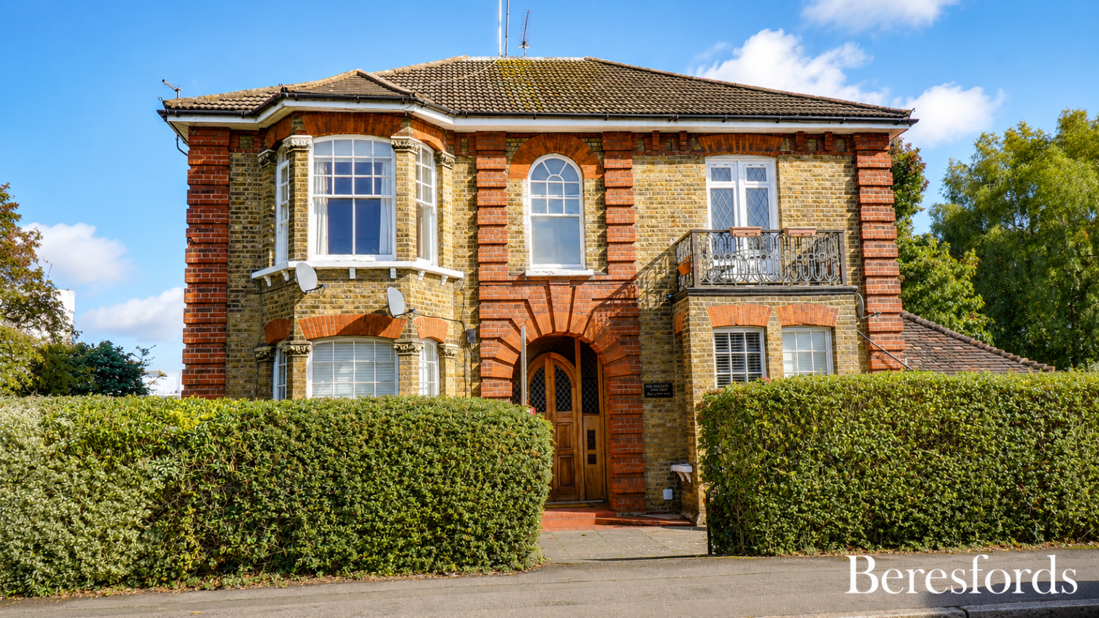 Flat Headley Chase in Brentwood