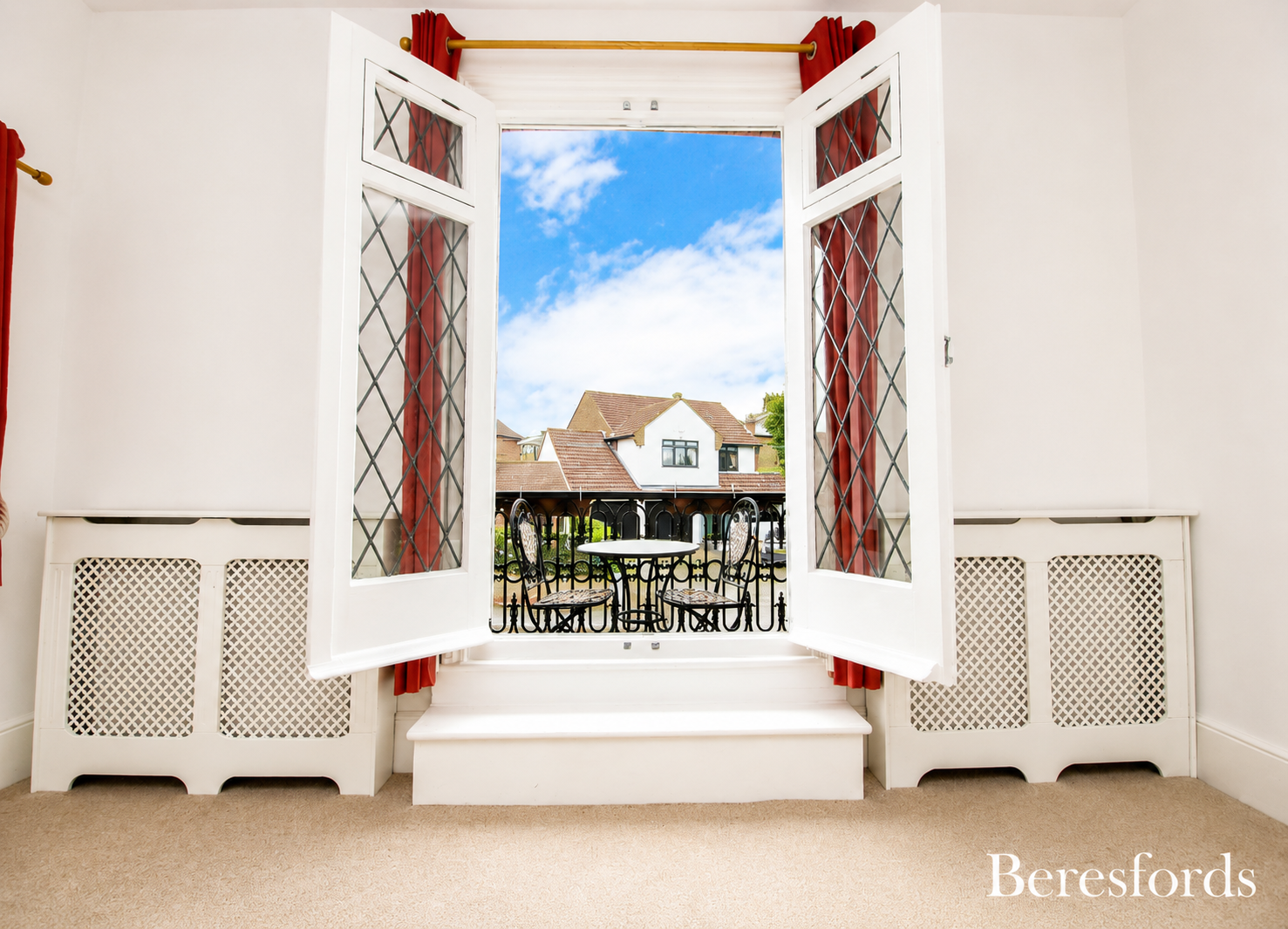 Flat Headley Chase in Brentwood