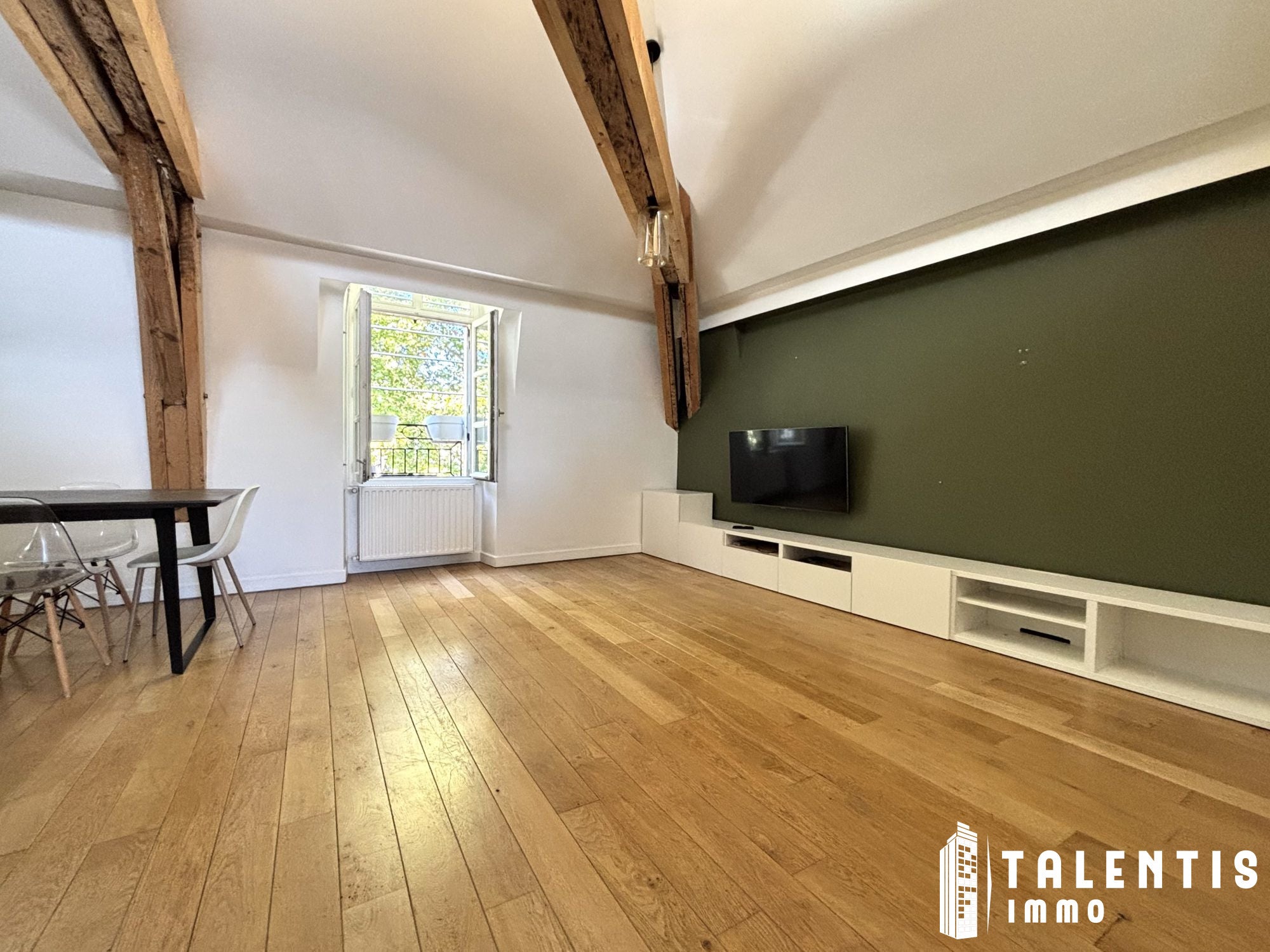 Flat Rue Jules Launey in Nantes