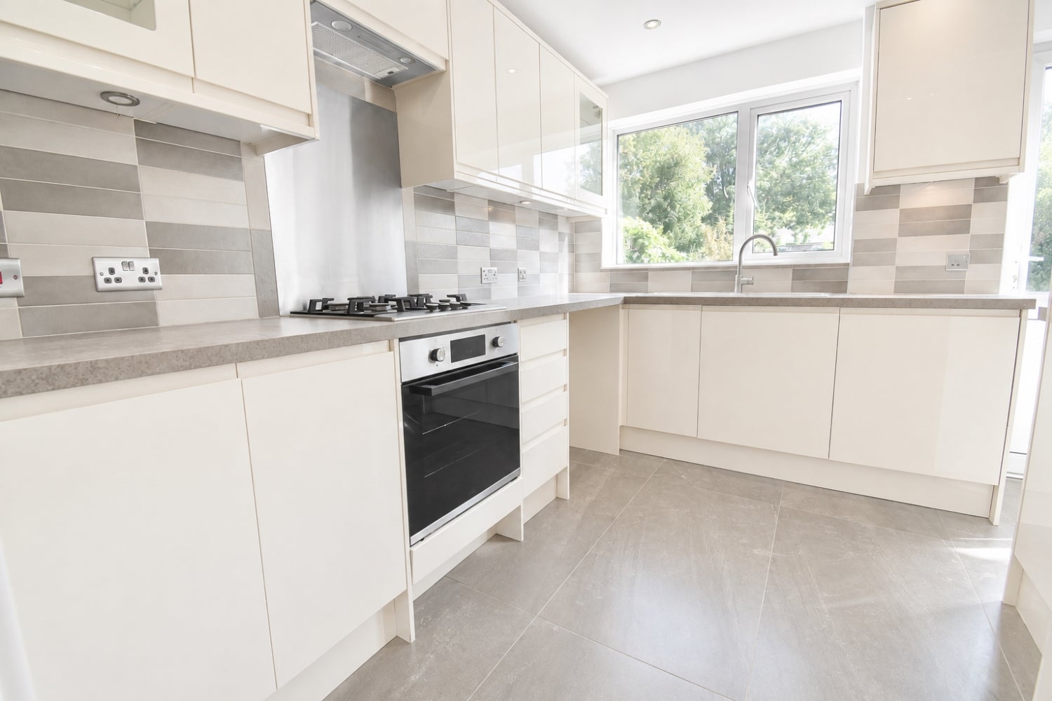 House Malletts Close in Milton Keynes