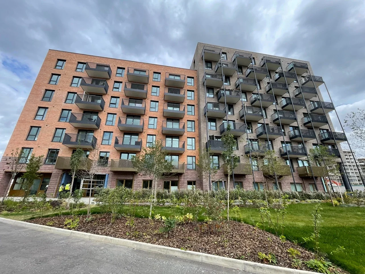 Flat Hargrave Drive in Greater London