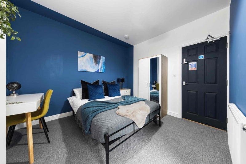Room Norman Avenue in Nuneaton and Bedworth
