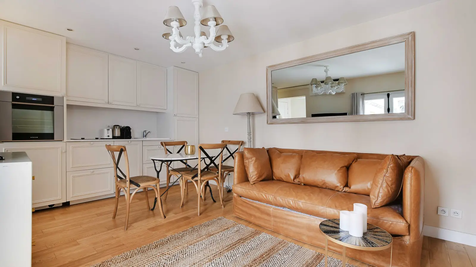Appartement Rue de Verneuil à Paris