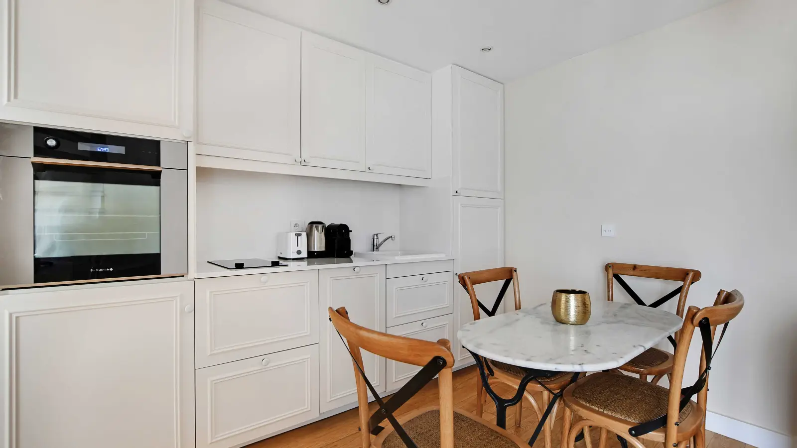 Appartement Rue de Verneuil à Paris