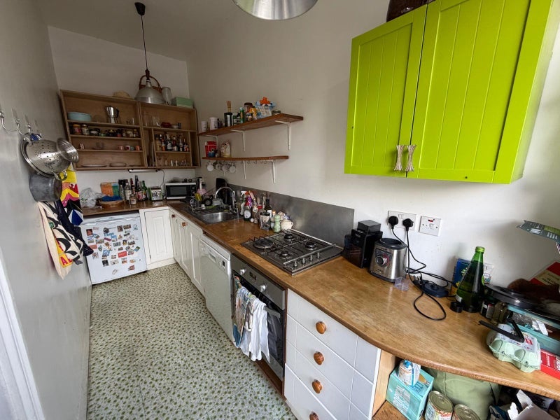 Room Osbaldeston Road in Greater London