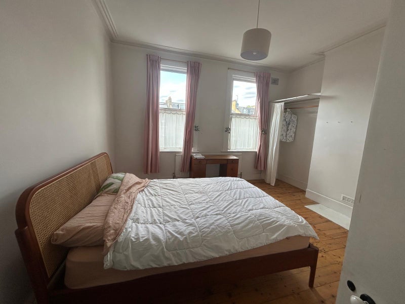 Room Osbaldeston Road in Greater London