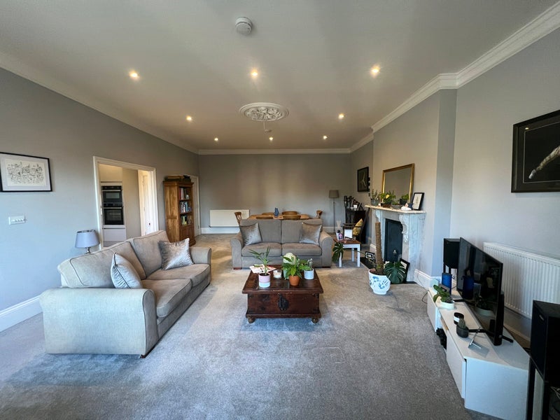 Room Clifton Down Road in Bristol
