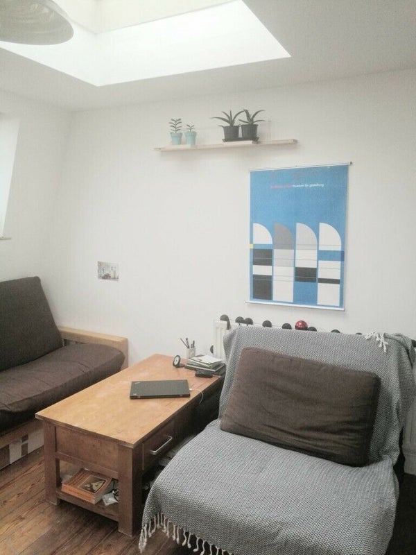 Flat Cleveleys Road in Greater London