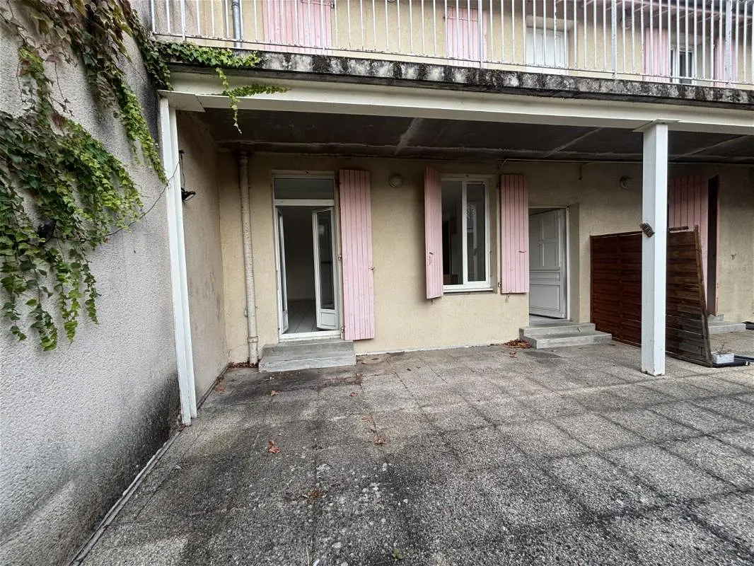 Appartement Rue Danthony à Saint-Donat-sur-l'Herbasse