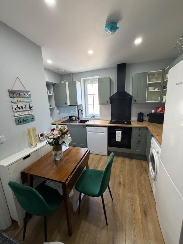 Room Pardoner Street in Greater London