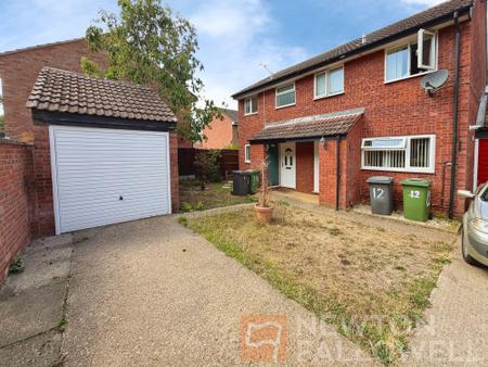 House Hedgelands in Peterborough