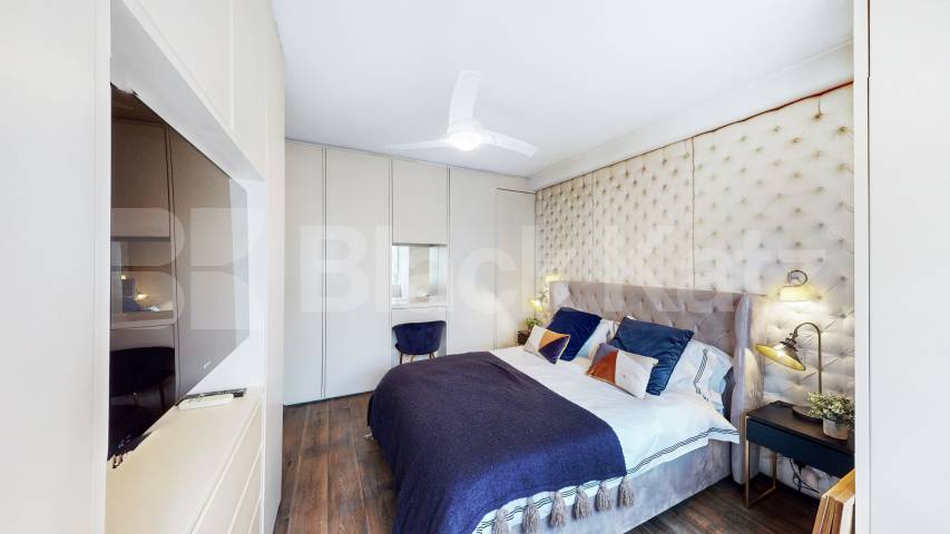 Flat Iverson Road in Greater London
