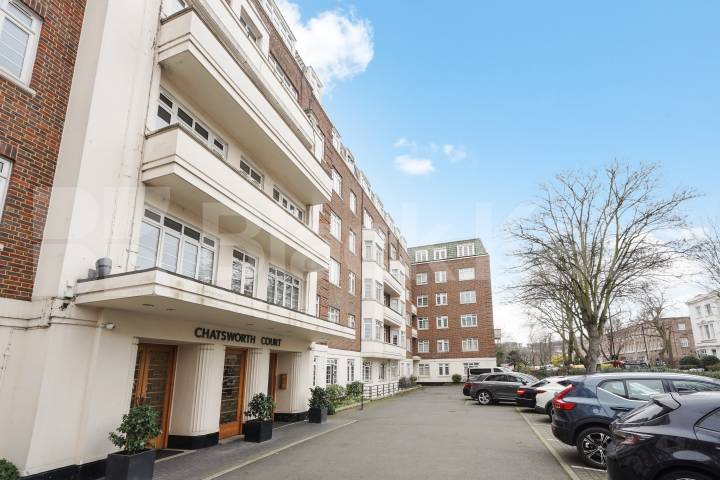 Flat Iverson Road in Greater London