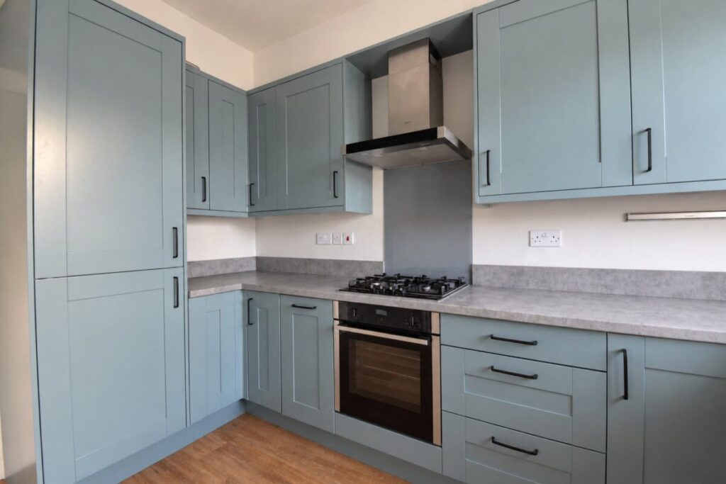 Flat Acramans Road in Bristol