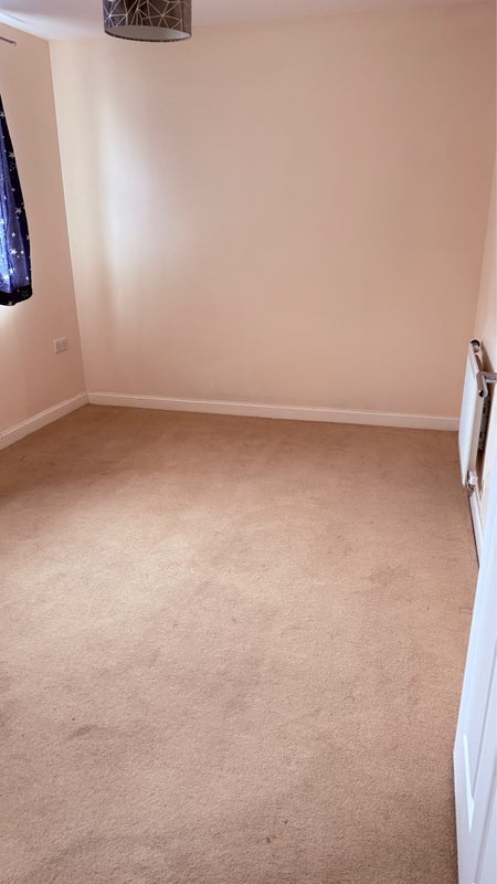 Flat Oak Leaze in Bristol