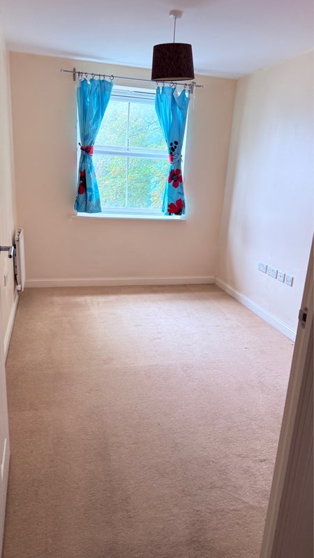 Flat Oak Leaze in Bristol