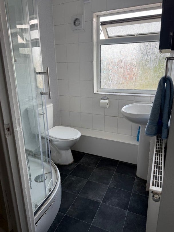 Room Cypress Grove in Greater London